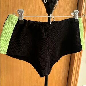 GAZELLE SWIMMING SHORTS - Size Small